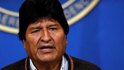 Morales "saluda" que Uruguay pida a Mercorsur activar la cláusula democrática