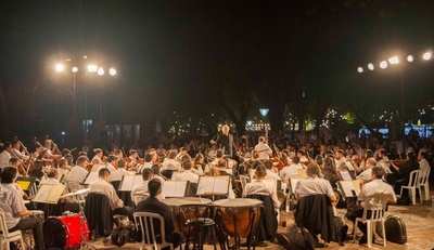 “Música para volar” de la OSCA en la Plaza Uruguaya