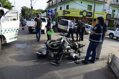 Fallece motociclista en accidente sobre Félix Bogado