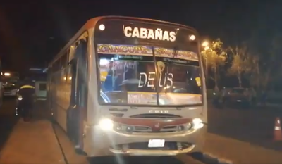 Camino a Caacupé: Multan a chofer de ómnibus con registro de conducir falso