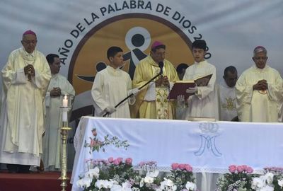 Caacupé: Monseñor Valenzuela cierra la misa fustigando la corrupción, pobreza y violencia