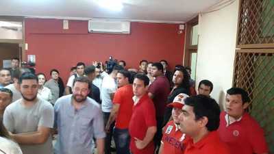 Conflicto en la Junta de Gobierno de la ANR por fecha de elecciones juveniles