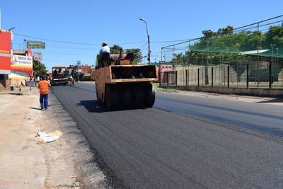 Arreglan vía de acceso a San Lorenzo