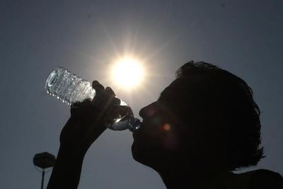 Prevén mucho calor, humedad y chaparrones para este viernes