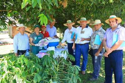 Yacyretá apoya capacitación de familias campesinas en Itapúa