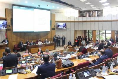 Tres destituciones y un juicio político: Lo más destacado del Senado en el 2019