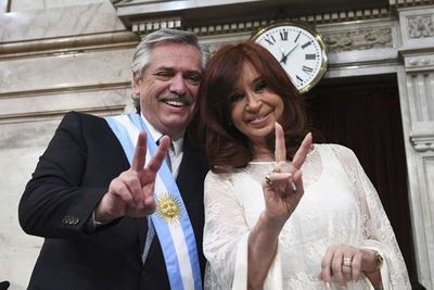 Fernández decreta aumento de impuestos al agro en Argentina