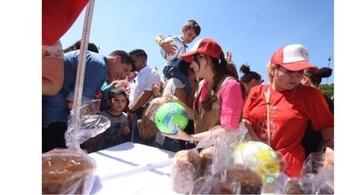 Oficina de la Primera Dama y la EBY llevarán un “Regalo de Amor” a niños de Misiones