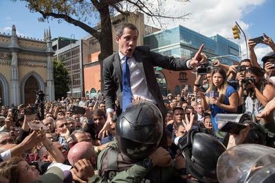 OEA condena “uso de la fuerza” en Parlamento de Venezuela