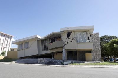 Trump aprueba declaración de desastre en Puerto Rico por serie de terremotos