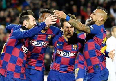 Barça, victoria y punta con Setién