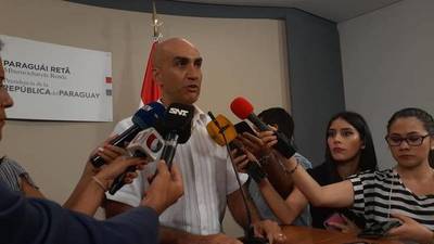 Salud del presidente: No descartan que tenga dengue