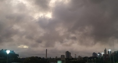 Anuncian lluvias con tormentas para esta mañana