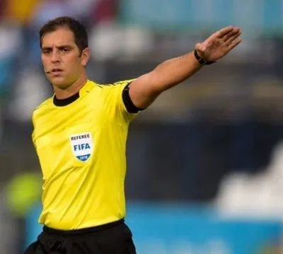 Árbitros para los partidos de vuelta de Libertadores