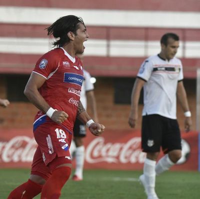 Nacional en la cima