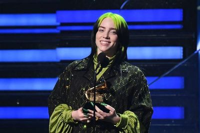 Billie Eilish se consagra al ganar cinco Grammy en las principales categorías