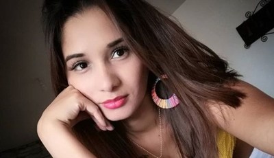 Hermana de Marilina presume su lujosa camioneta