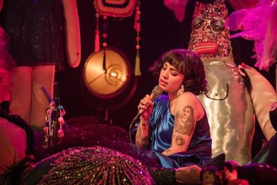 La noche acústica de Mon Laferte