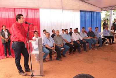 Habilitan 35 km de asfaltado con “dedicatorias” a Efraín Alegre (por ruta de la mentira) y a los “alérgicos” a las deudas para el desarrollo