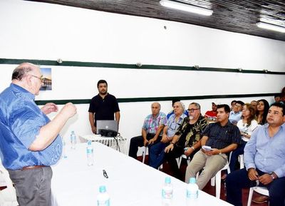 Socializan proyecto a aplicar en el lago