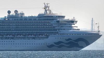Repatrian a estadounidenses del crucero en cuarentena en Japón