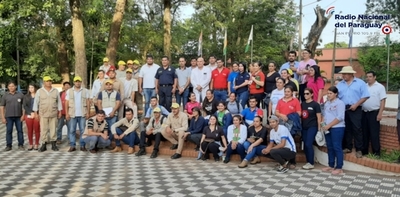 Instituciones de San Pedro se unen y realizan minga ambiental para eliminar criaderos de mosquitos en combate contra el dengue