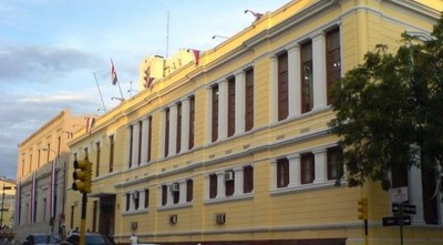Miembro de FENAES denuncia que directivos no dejan que se inscriba para cursar el año lectivo por persecución