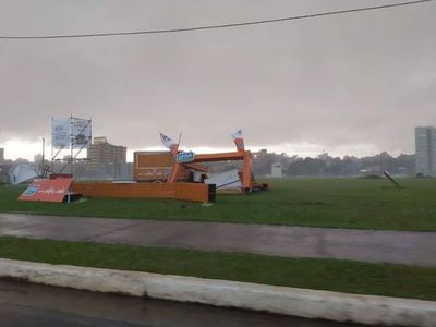 Temporal en Encarnación deja cuantiosos daños