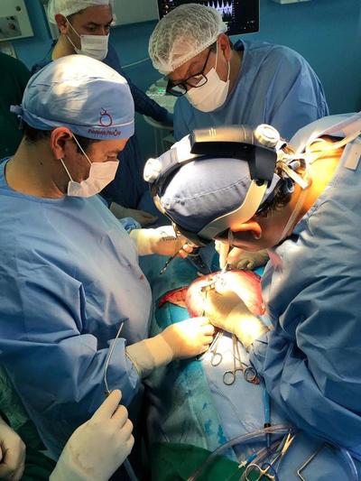Se realizó con éxito primera cirugía intrauterina de niños con espina bífida en nuestro país