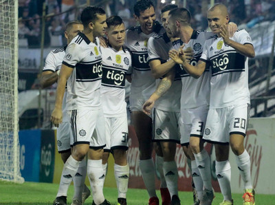 Olimpia y Cerro golean y la punta del torneo sigue sin cambios
