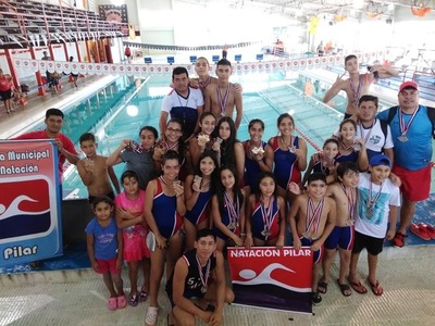 Nadadores pilarenses se destacaron en competencia Nacional