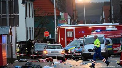 Alemania: hombre que atropelló a una multitud en desfile de carnaval dejó 52 heridos, 18 de ellos niños