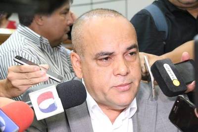Bachi Núñez: Fiscalía mide con varas diferentes a colorados y opositores