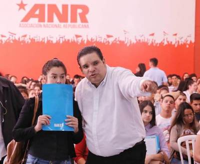 Miles con problemas para trabajar por “culpa” de Informconf: proyectan ley para endurecer sanción a empresas