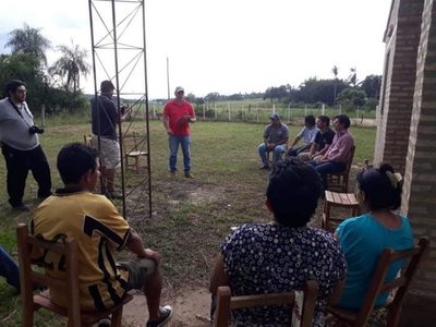 Agricultura entrega insumos a productores de Cordillera