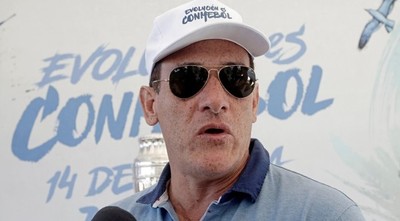 Gamarra acusa a Harrison de bajarse los pantalones con Osorio