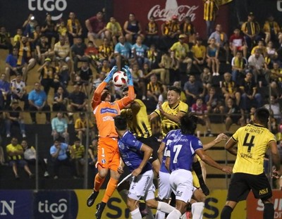 Guaraní y Sol de América empataron 1-1 en Dos Bocas