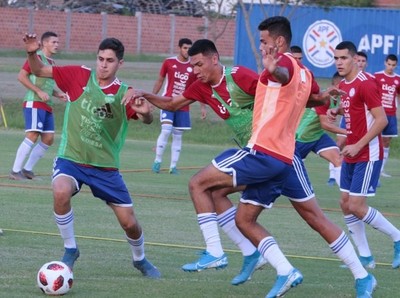 Intenso entrenamiento de las Selecciones Juveniles
