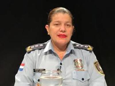 Vocera de la policía insta a seguir en casa