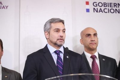 Abdo reitera controles más estrictos y cuestiona a sindicatos por no aceptar recorte de salarios