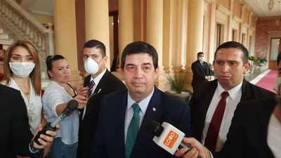 "No sé cuál es el apuro de hacer más leyes parche", dice Velázquez
