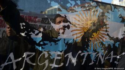 Argentina, confinada, reclama Las Malvinas en las redes sociales