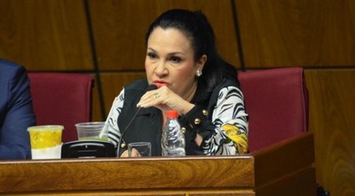 Senadora sostiene que cumplió con la cuarentena obligatoria
