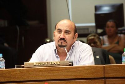 Edgar Ortíz dice que hay "algo raro" en su imputación