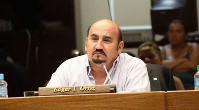 Imputan a diputado que alegó “colitis” para que lo dejen circular
