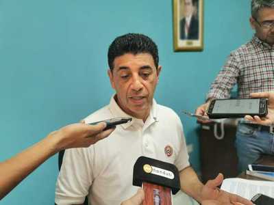 Senador dice que lo menos “dañino” para Bajac es presentar la renuncia