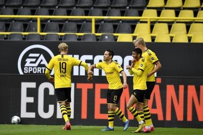 El Dortmund de Haaland aplasta al Schalke en el reinicio de la Bundesliga
