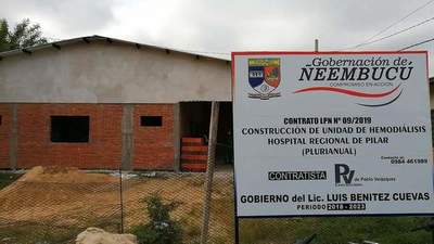 Resaltan etapa final en la construcción del bloque de hemodiálisis del hospital regional