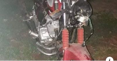 Transeúnte fallece al ser embestido por un motociclista