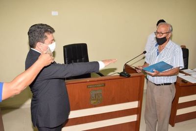 San Ignacio; Roberto Fernández juró como nuevo concejal municipal